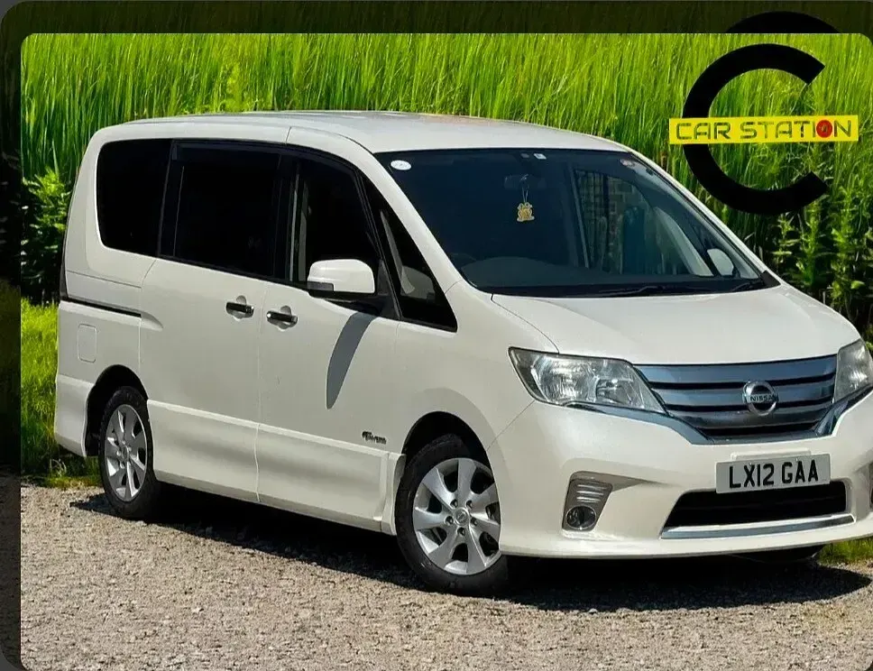Used Nissan Serena 2023 White MPV