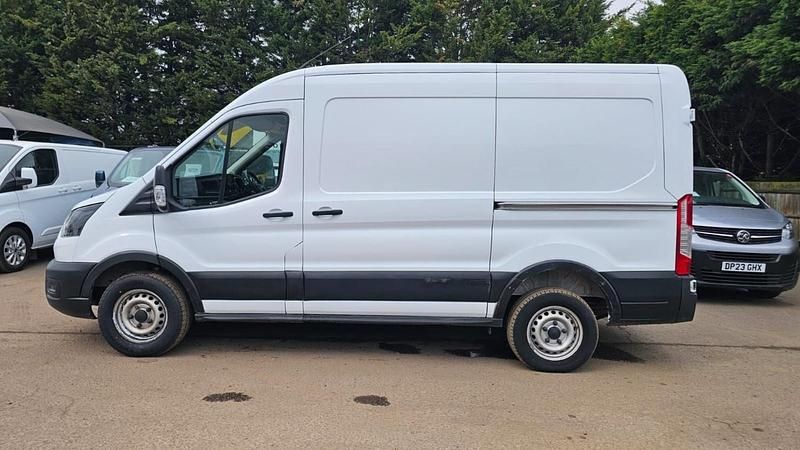 Used Ford Transit 130 HP (95 kW) 2022 White Van