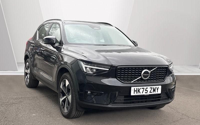 New Volvo XC40 Plus 163 HP (119 kW) 2025 SUV