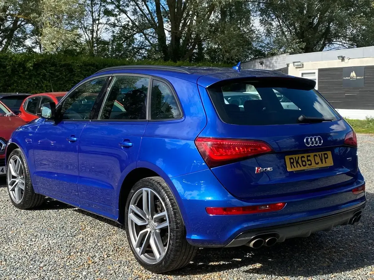 Used Audi SQ5 Comfort 2015 Blue SUV