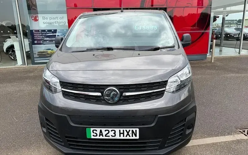 Used Vauxhall Vivaro 100 kW (136 HP) 2023 Grey MPV