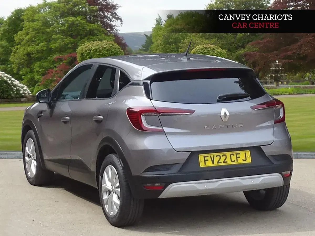 Used Renault Captur Iconic 140 HP (102 kW) 2022 Grey SUV