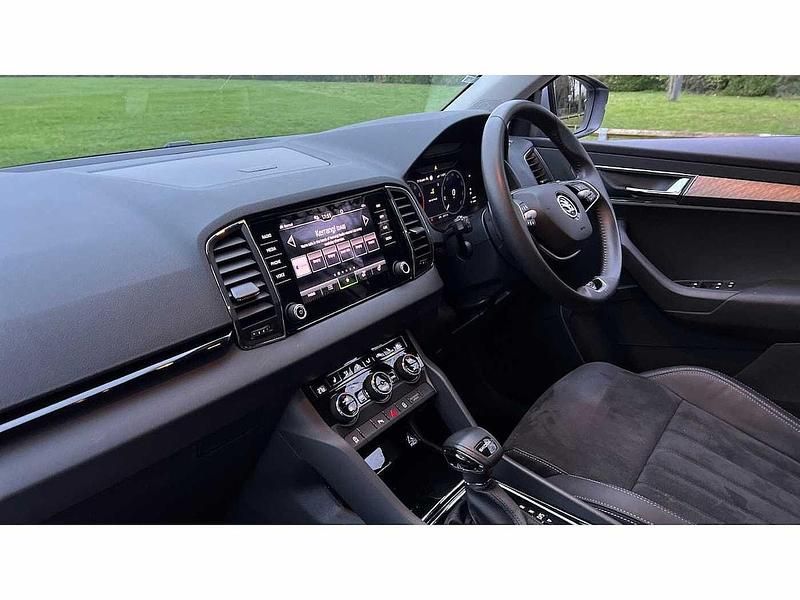 Used Skoda Karoq SE L 147 HP (108 kW) 2024 Silver SUV