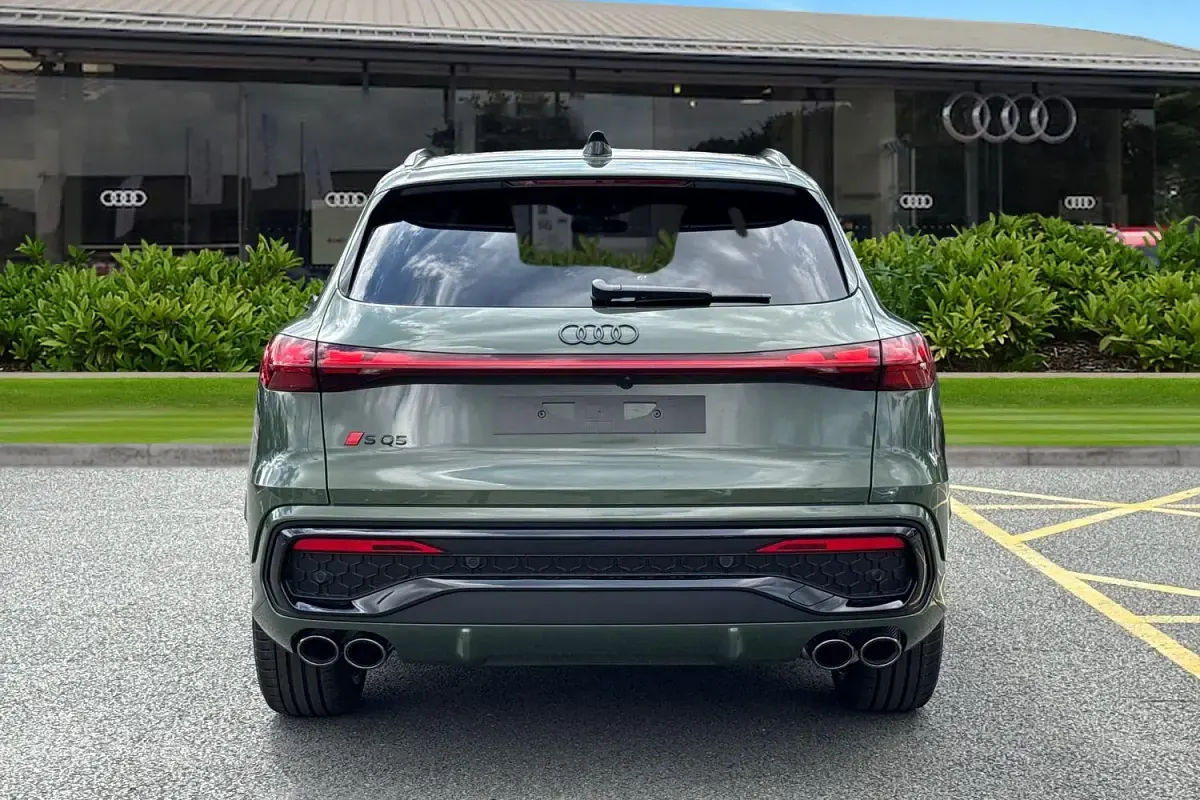 New Audi SQ5 Advanced 2026 Green SUV