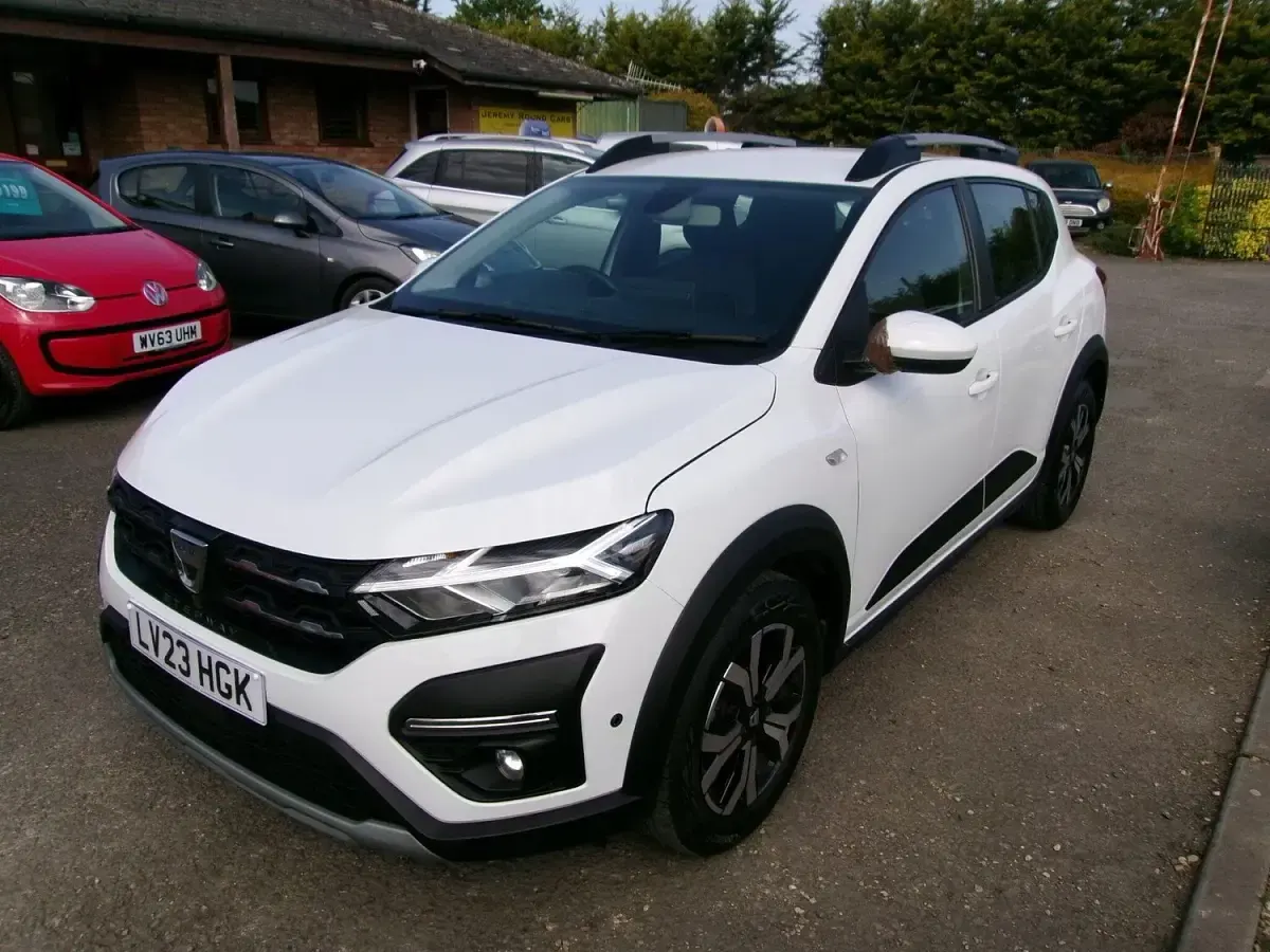 Używany Dacia Sandero Prestige 2023 Biały Hatchback