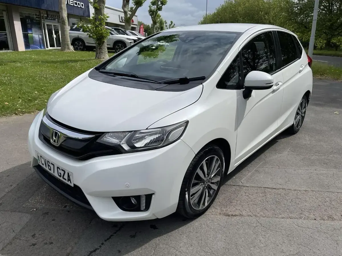 Used Honda Jazz EX 102 HP (75 kW) 2017 White Hatchback