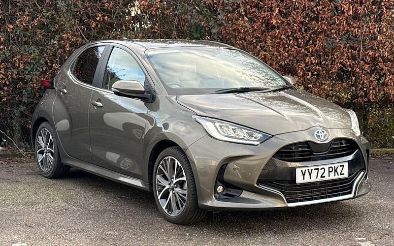 Used Toyota Yaris Hybrid 116 HP (85 kW) 2024 Hatchback