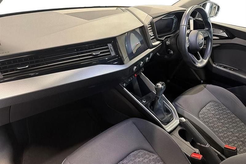 Used Audi A1 Design 116 HP (85 kW) 2020 Black SUV