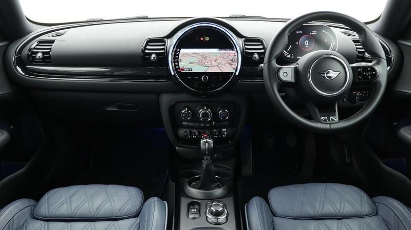 Used Mini Cooper Clubman Exclusive 134 HP (98 kW) 2022 Blue Estate