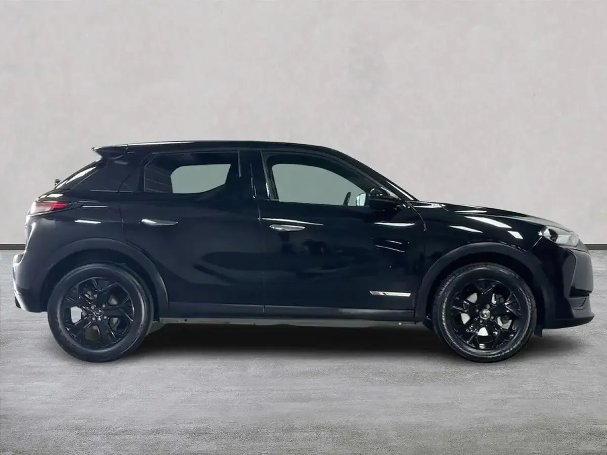 Used DS Automobiles DS3 Performance 155 HP (114 kW) 2019 Black MPV
