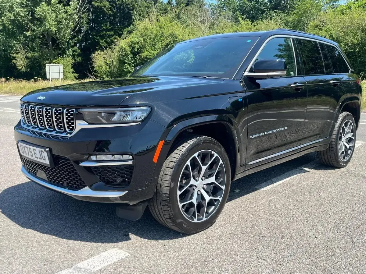 Used Jeep Grand Cherokee Summit 376 HP (276 kW) 2025 Black SUV