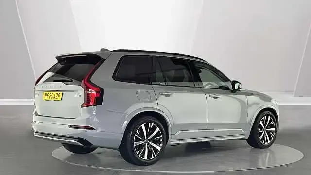 Begagnad Volvo XC90 Plus 247 HK (181 kW) 2026 SUV