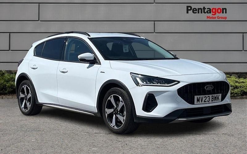 Frozen white premium colour Used 2023 Ford Focus Active Hatchback | £18,995 (A bit pricey) - Image 1/4