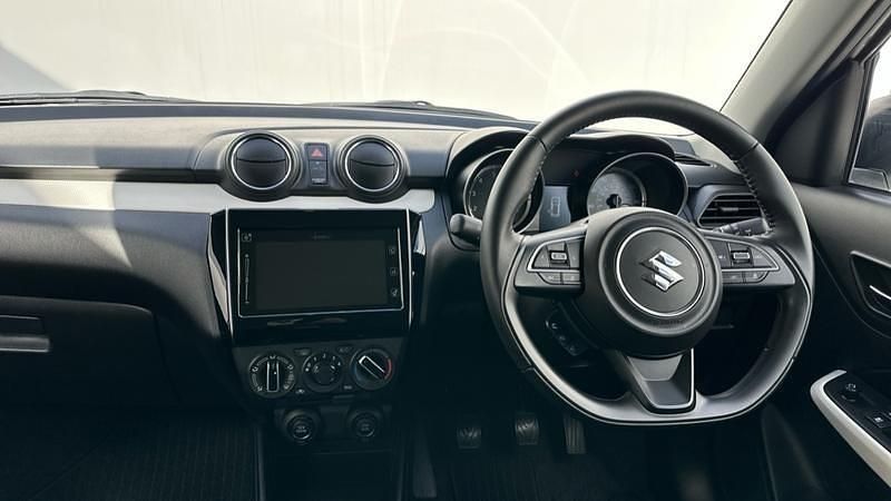 Used Suzuki Swift SZ-L 83 HP (61 kW) 2023 White Hatchback