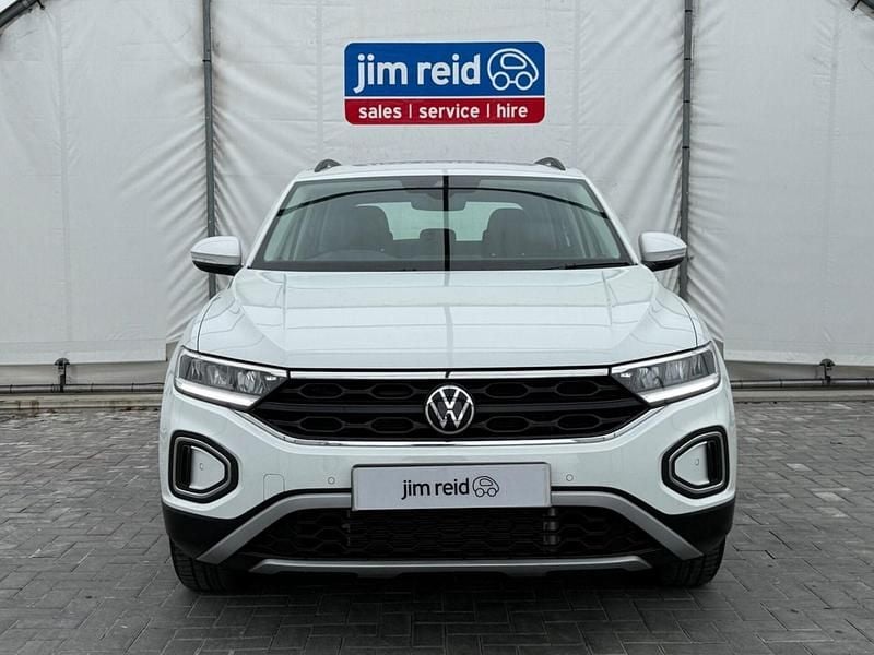 Used VW T-Roc Life 150 HP (110 kW) 2024 White SUV