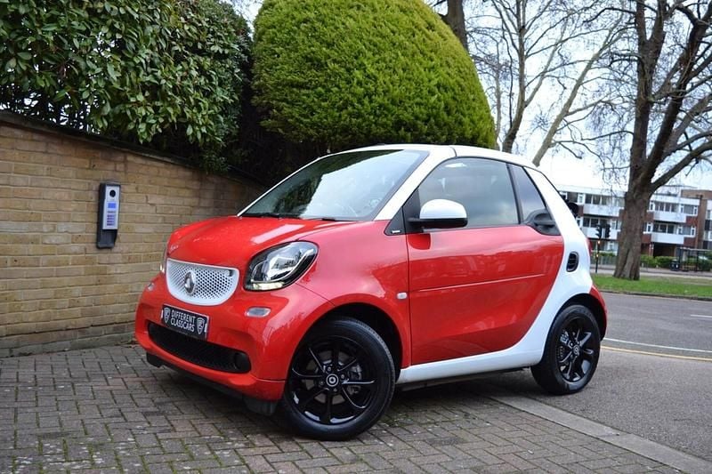 Used Smart ForTwo Cabrio Passion 71 HP (52 kW) 2016 Red Cabriolet