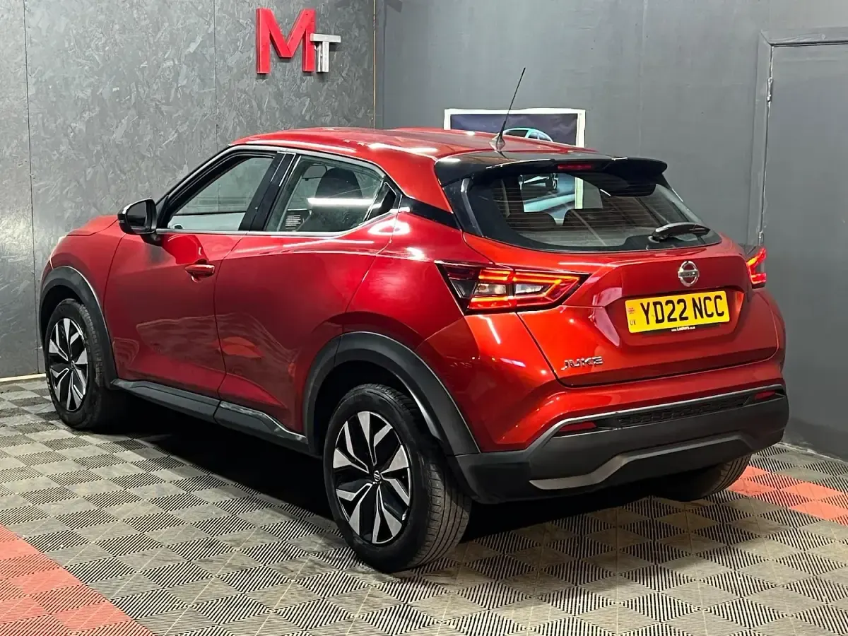 Used Nissan Juke Acenta 114 HP (83 kW) 2022 Red SUV