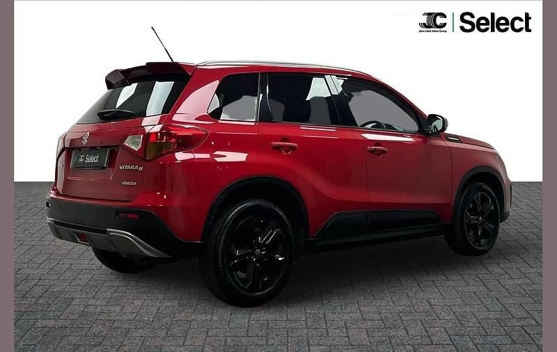 Used Suzuki Vitara 140 HP (102 kW) 2016 Red SUV