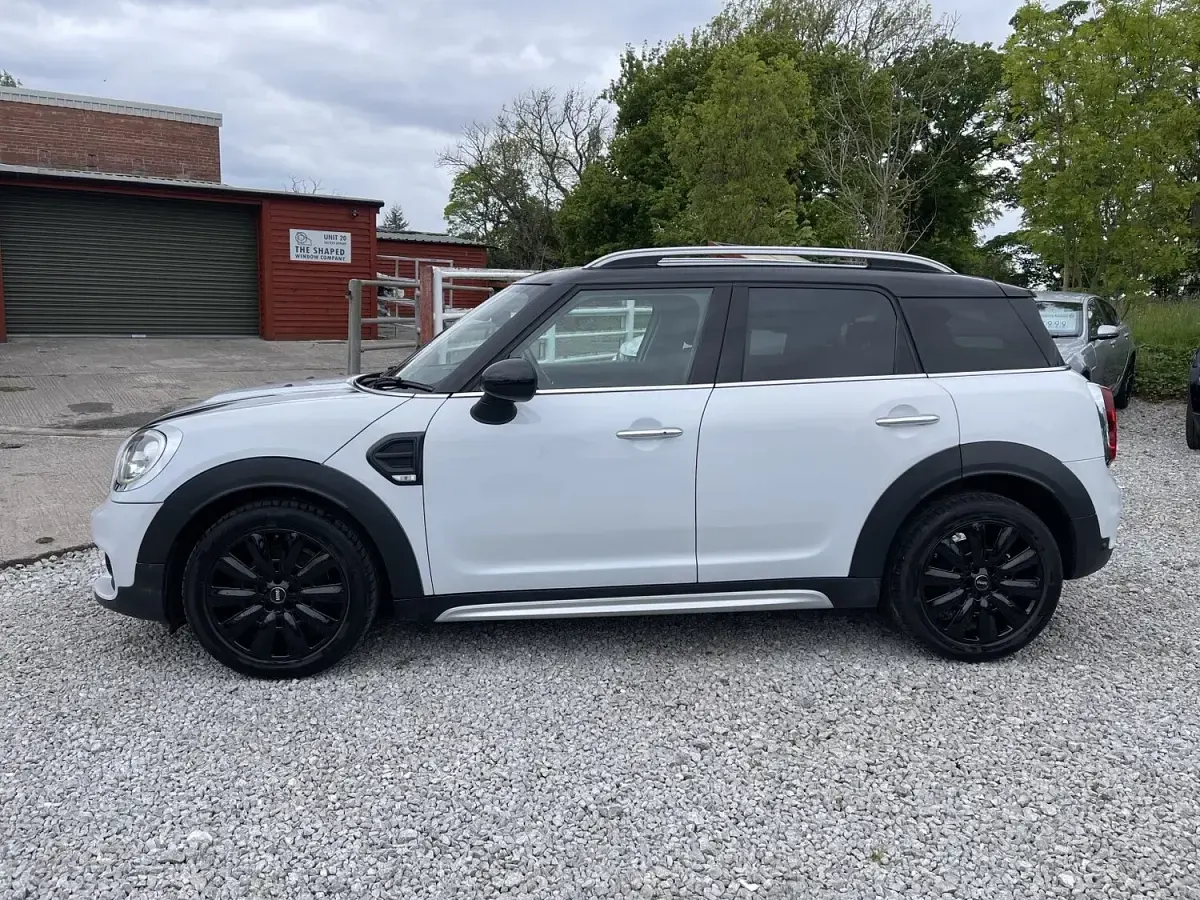 Used Mini Cooper D 150 HP (110 kW) 2017 White Hatchback