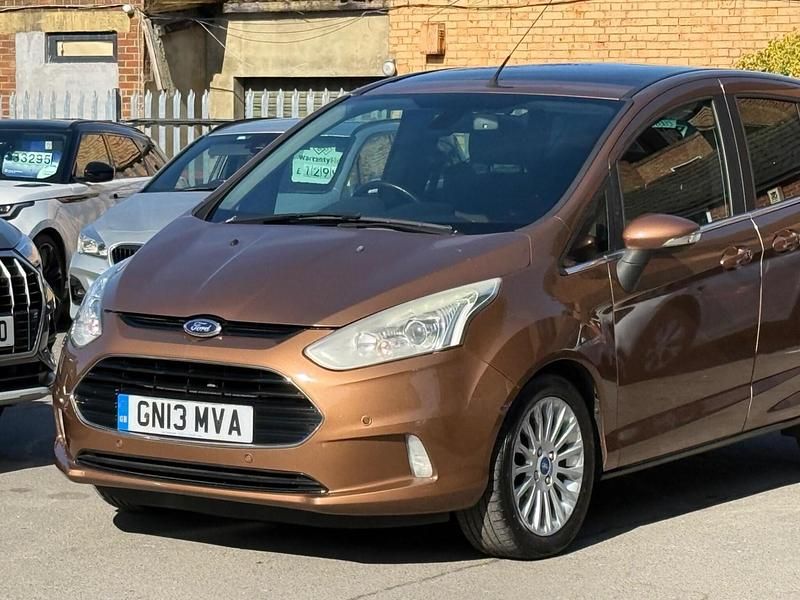 Used Ford B-MAX Titanium 105 HP (77 kW) 2013 Gold MPV