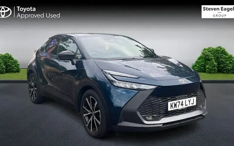 Used Toyota C-HR Design 140 HP (102 kW) 2026 SUV