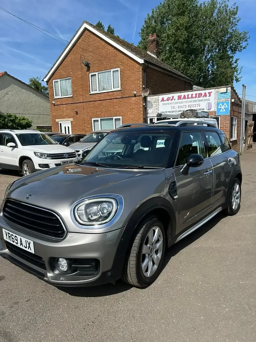 Used Mini Cooper D Chili 150 HP (110 kW) 2019 Silver Hatchback