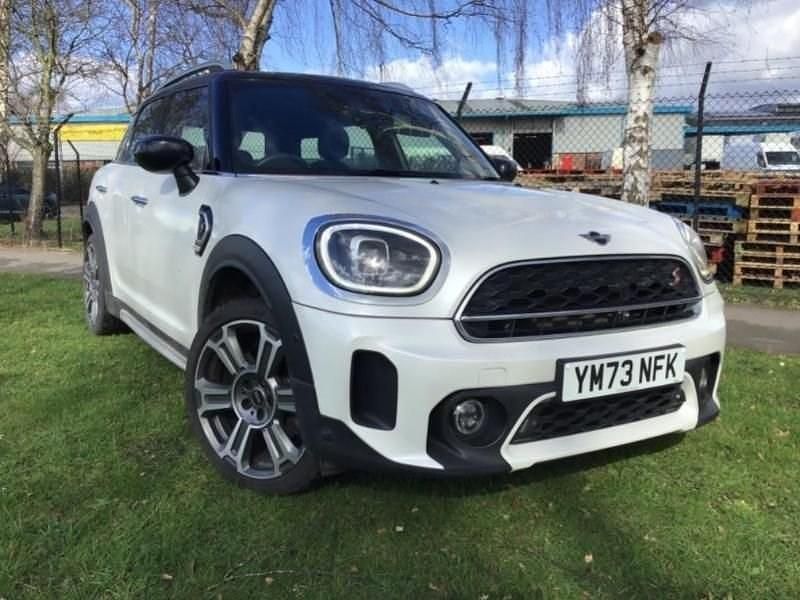Used Mini Cooper S Exclusive 2023 White Hatchback
