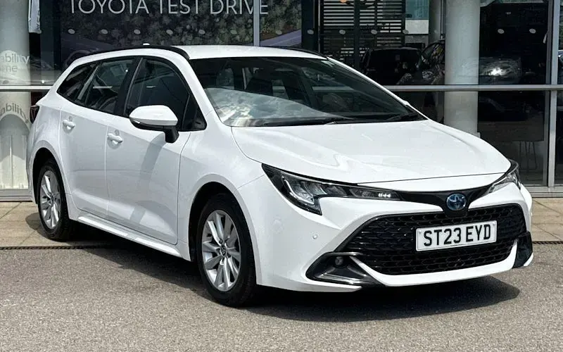 Used Toyota Corolla 140 HP (102 kW) 2026 Estate
