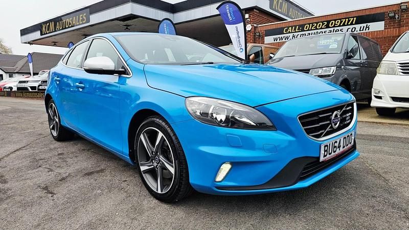 Used Volvo V40 R-Design 150 HP (110 kW) 2014 Blue Hatchback