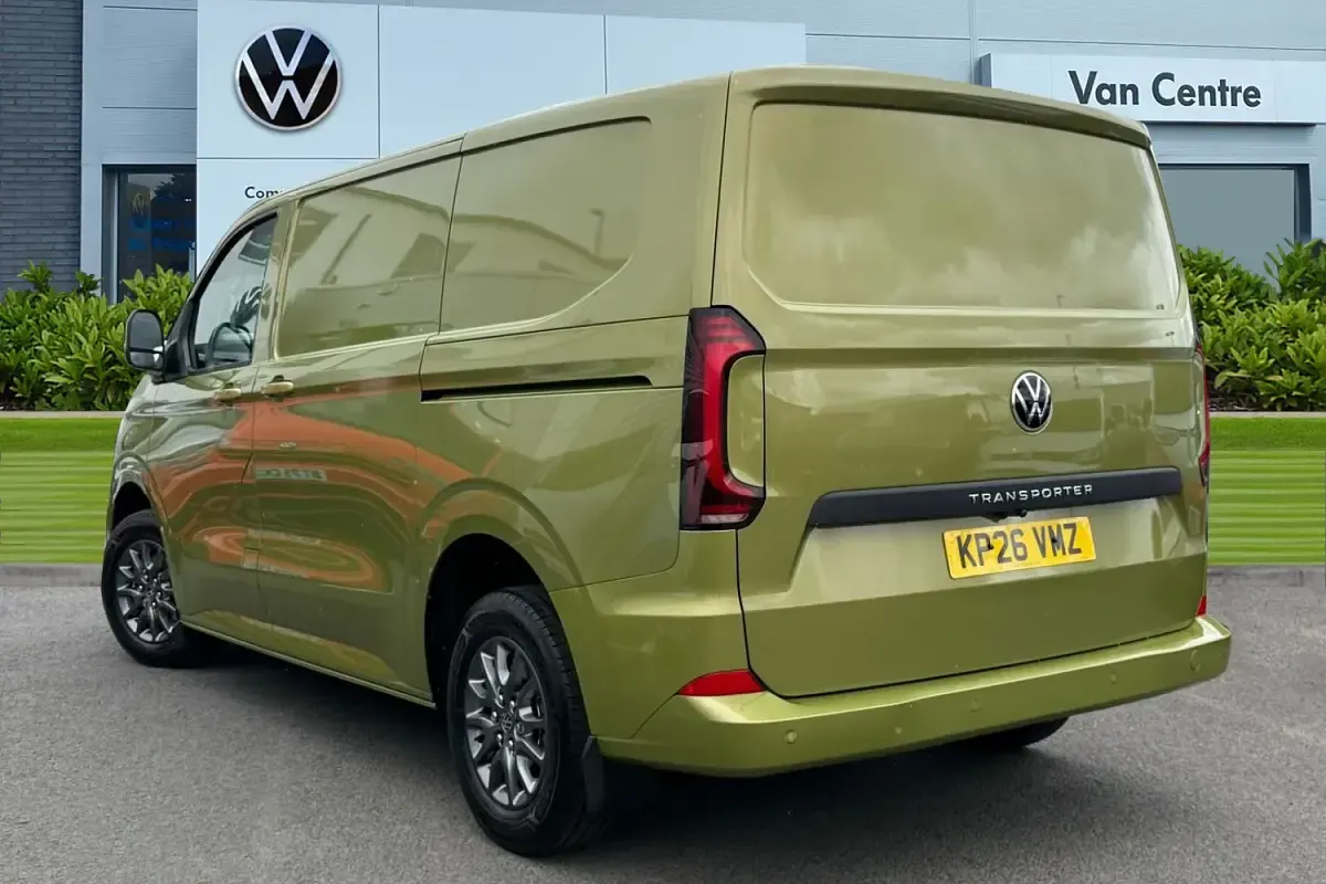 Nowe VW Transporter Pro 150 KM (110 kW) 2026 Zielony Van