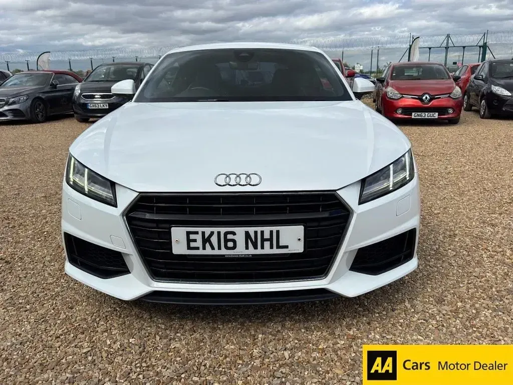 Used Audi TT S-Line 230 HP (169 kW) 2016 White Coupe