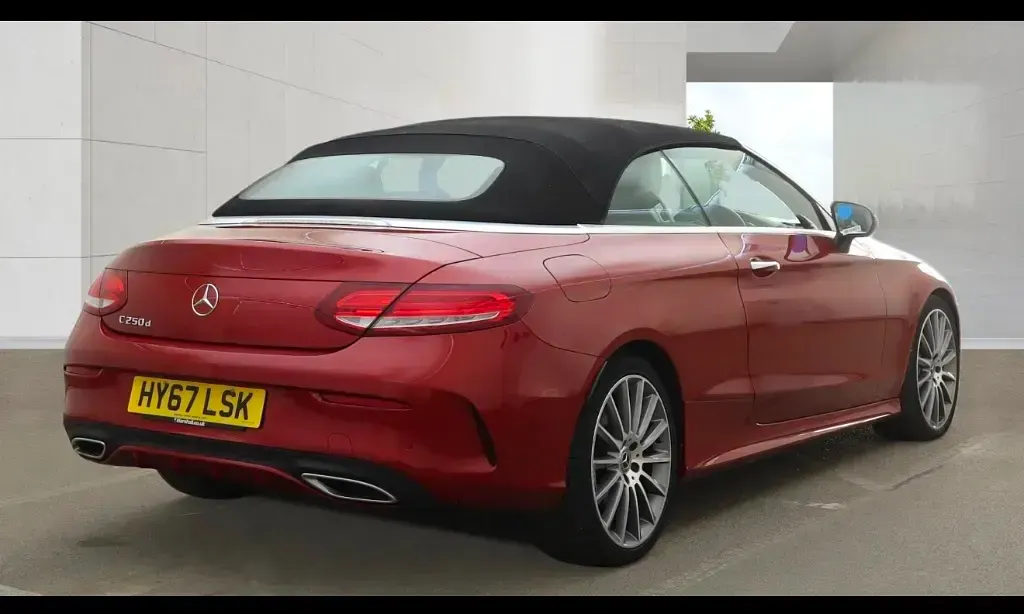 Usado Mercedes C250 AMG Line Premium Plus 2017 Vermelho Cabrios