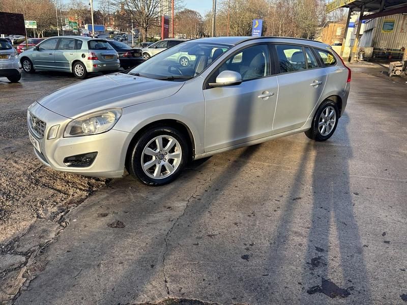 Used Volvo V60 163 HP (119 kW) 2011 Silver Estate