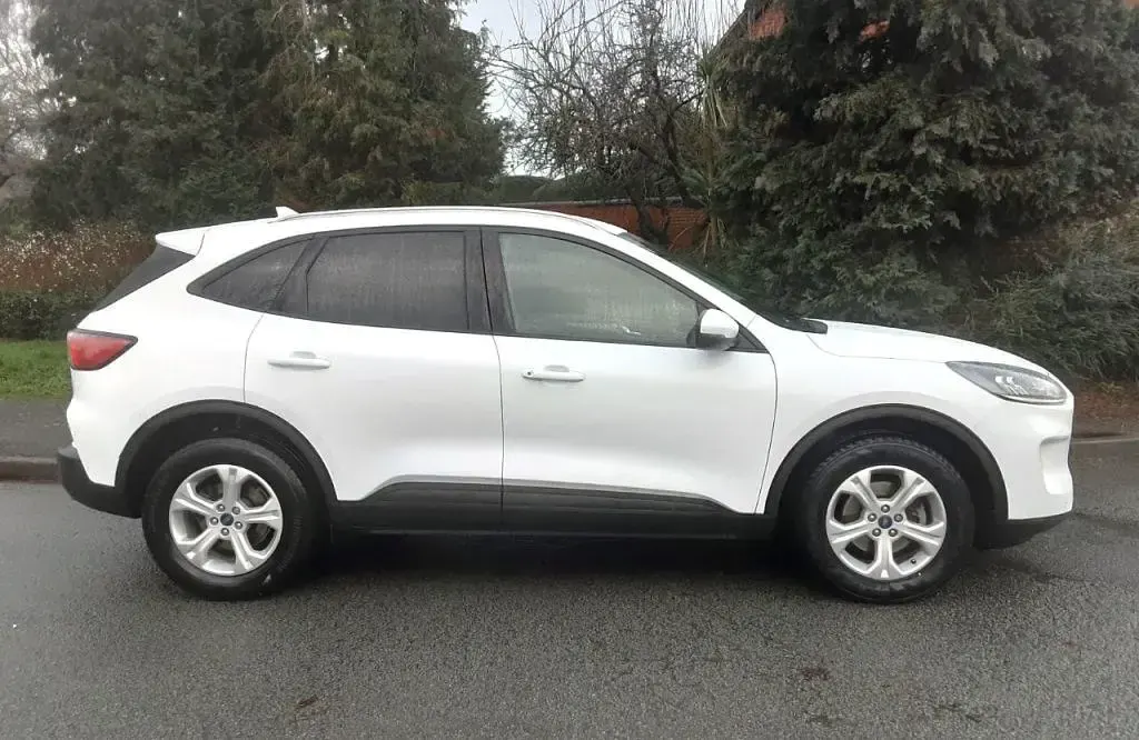 Gebraucht Ford Kuga Zetec 2022 Weiß SUV