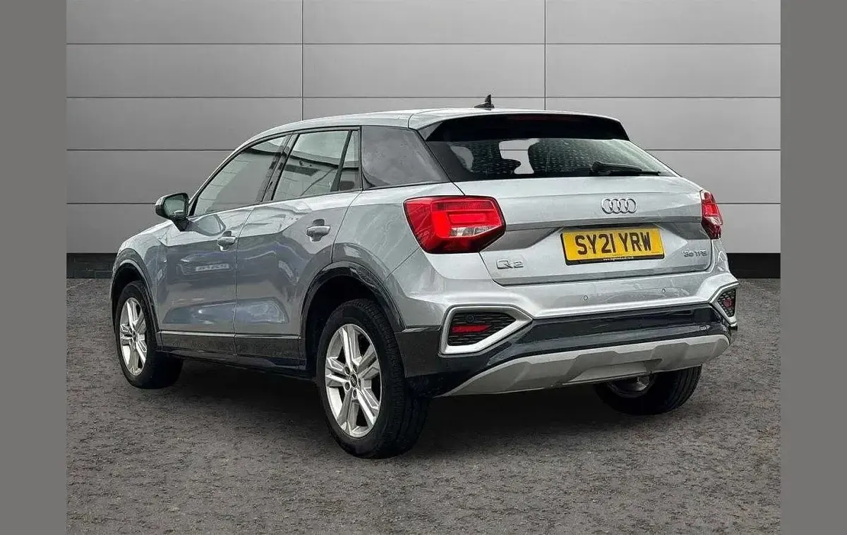 Used Audi Q2 Sport 147 HP (108 kW) 2021 Silver SUV