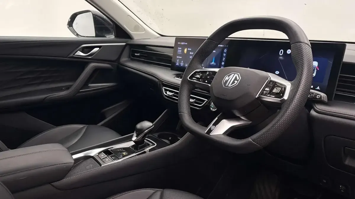 Used MG HS Trophy 299 HP (219 kW) 2025 Black SUV