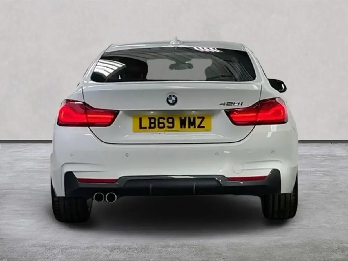 Usado BMW 420 M Sport 184 HP (135 kW) 2020 Branco Citadino