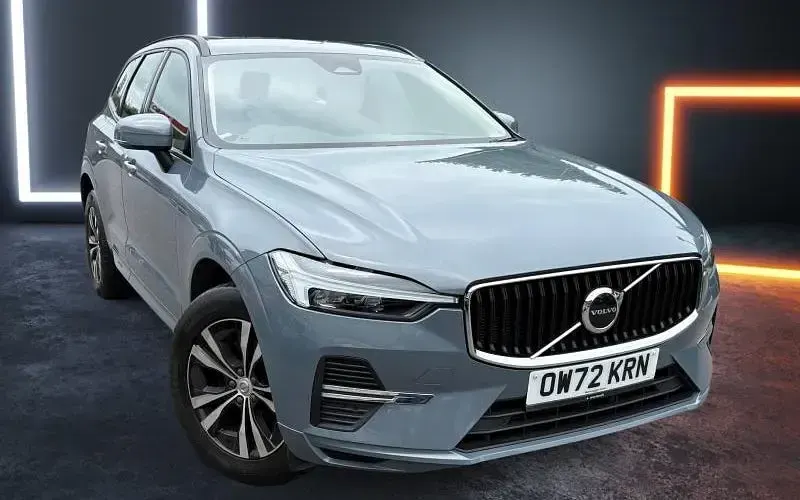 Used Volvo XC60 Core 250 HP (183 kW) 2024 SUV