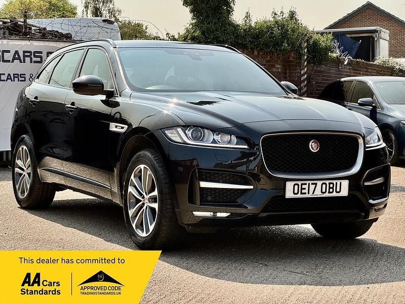 Black Used 2017 Jaguar F-Pace R-Sport SUV | £15,890 (Fair price) - Image 1/4