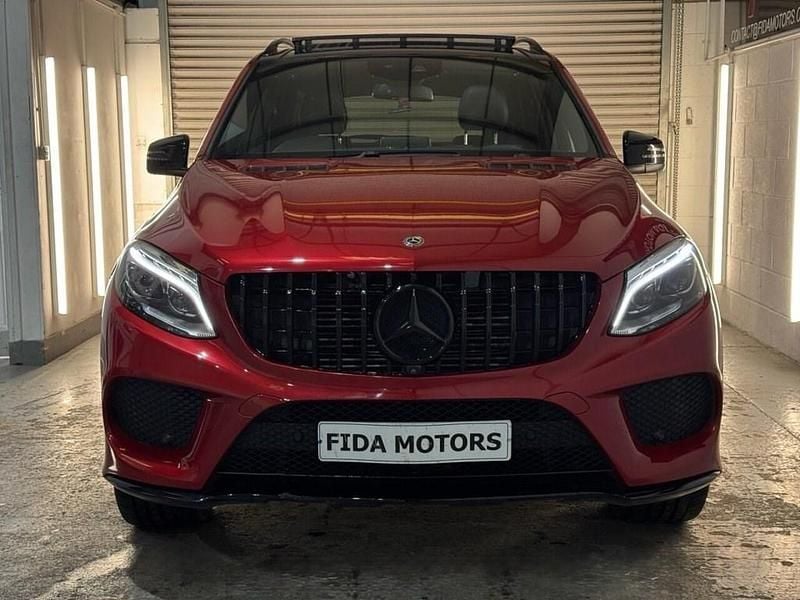 Käytetty Mercedes GLE250 Premium Plus 2018 Punainen Katumaasturi