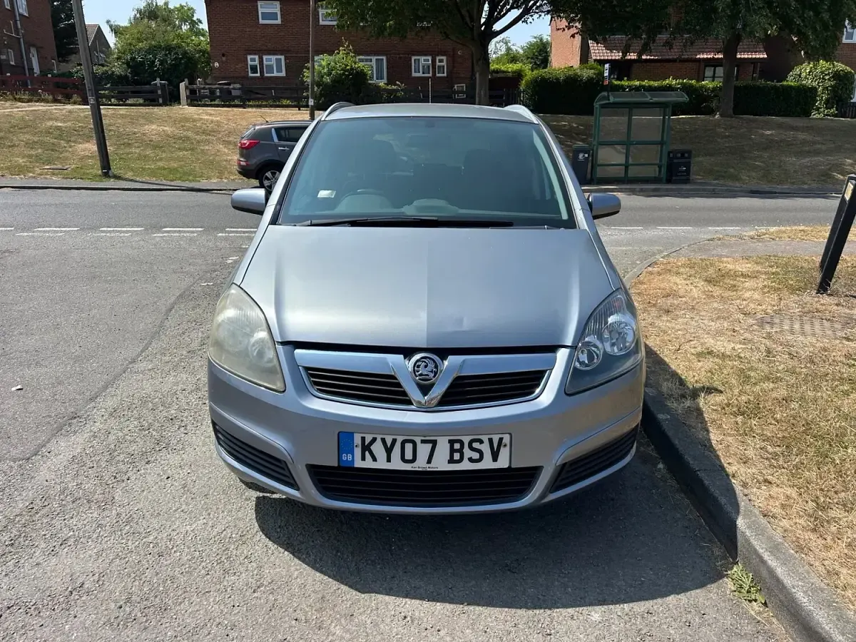 Used Vauxhall Zafira 105 HP (77 kW) 2007 Silver MPV