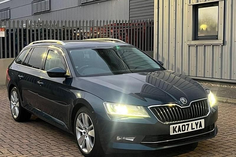 Blue Used 2017 Skoda Superb SE L Executive Estate | £8,500 (Good price) - Image 1/1
