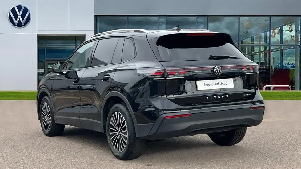 Used VW Tiguan Match 204 HP (150 kW) 2025 Black SUV