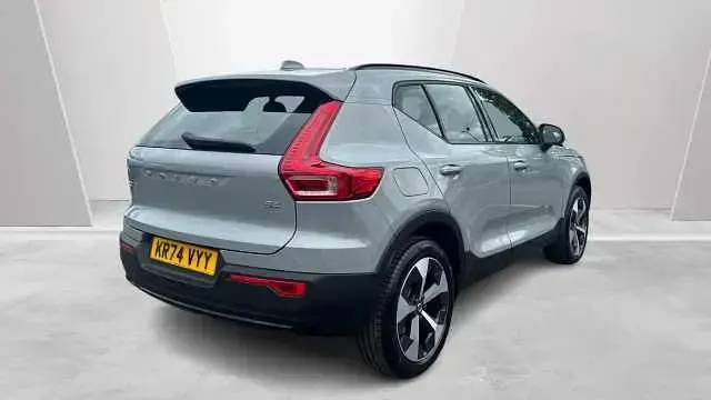 Used Volvo XC40 Plus 194 HP (142 kW) 2025 SUV