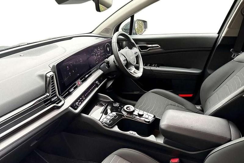 Used Kia Sportage 226 HP (166 kW) 2024 Grey SUV