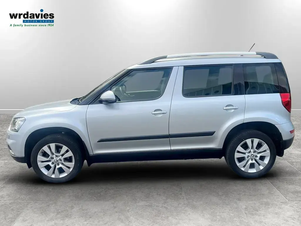 Used Skoda Yeti Outdoor Drive 150 HP (110 kW) 2017 Silver metalic SUV
