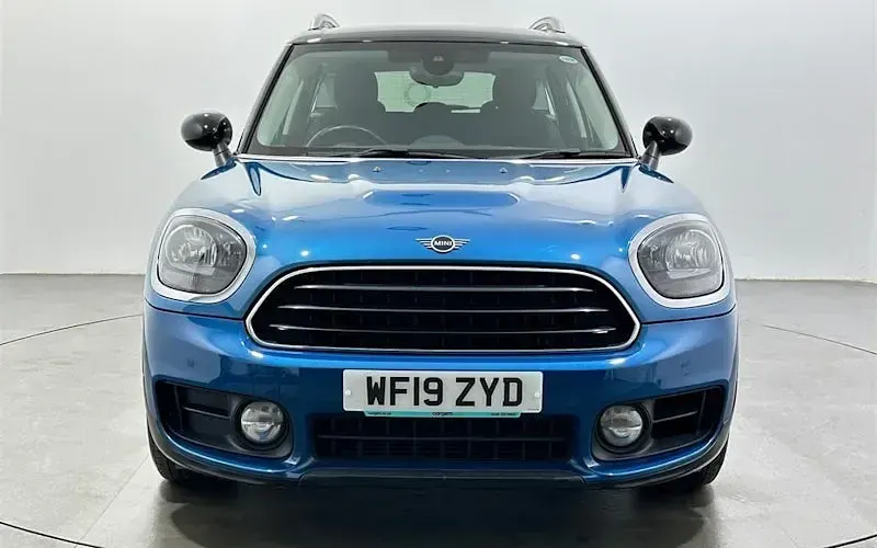 Used Mini Cooper Classic 136 HP (100 kW) 2019 Blue Hatchback