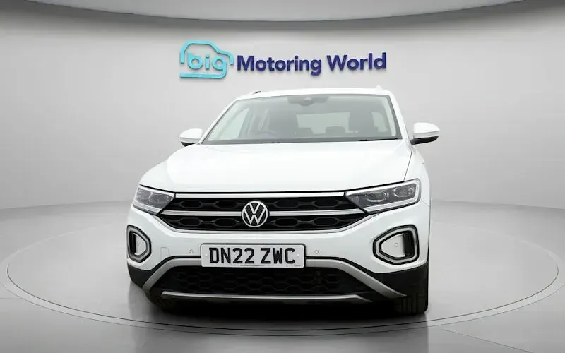 Usado VW T-Roc Style 150 HP (110 kW) 2025 SUV