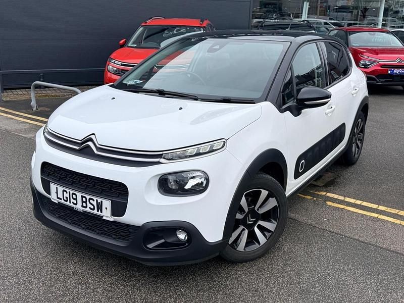 Used Citroën C3 Flair 108 HP (79 kW) 2019 White Hatchback