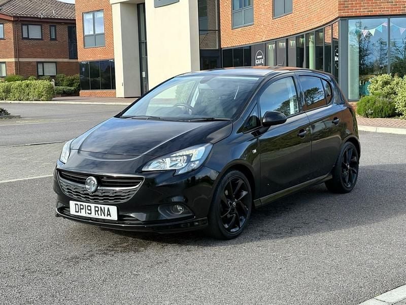 Second-hand Vauxhall Corsa SRi 90 CP (66 kW) 2019 Negru Hatchback